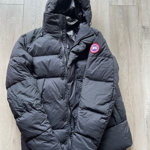 Canada Goose Amstrong packable jacket!